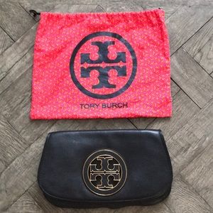 Authentic Tory Burch Amanda Logo Clutch